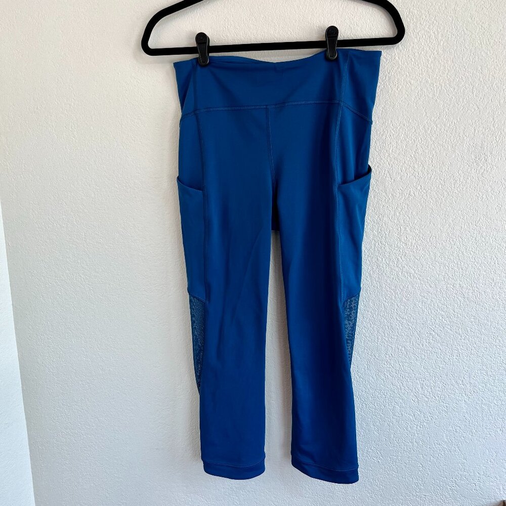 Lululemon Poseidon Blue/Teal Dot Mesh Crop Leggings, 8